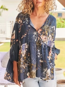 Boho V-neck printed shirt Boho V-neck printed shirt