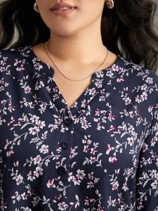 V-neck floral print elegant shirt