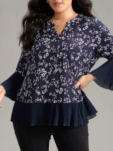 V-neck floral print elegant shirt